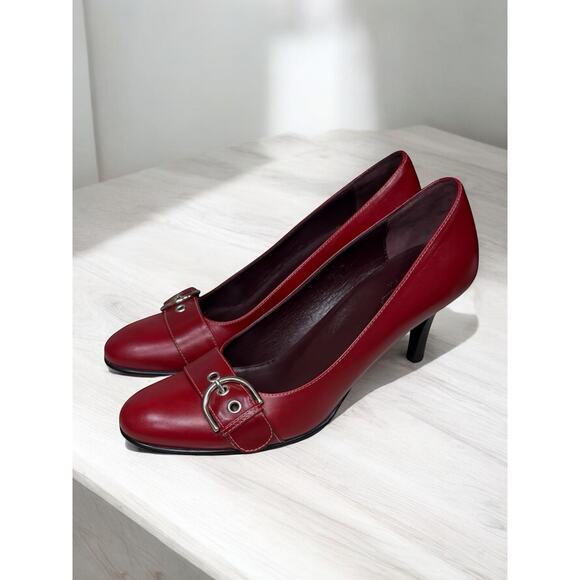Coach Shoes - Y2K Coach P374 Mandel Calf Leather Buckle Pump Size 9B